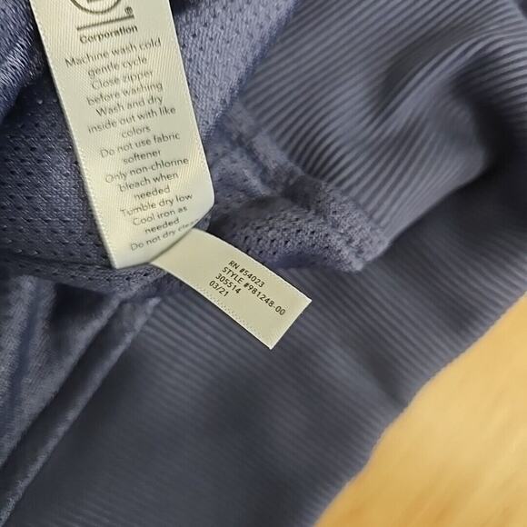 Athleta Brooklyn Bomber‎ Featherweight Jacket Size Small Leopard Medieval Violet - Picture 11 of 11